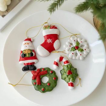Ceramic Christmas Tree Decorations Hanging Ornaments Small Pendants Christmas Gifts - Quanzhou Hogao Arts and Crafts Co., Ltd. - China