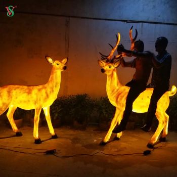 Support Customize Big Party Props Resin Fiberglass Deer Animals Statues - Zhongshan Vision Lighting Company - China