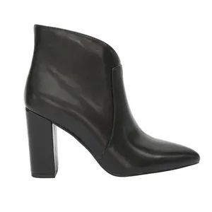 Fashionable Women's Pointed Toe High Block Heel Boots - Guangzhou Junlilai Shoes Co., Ltd - China