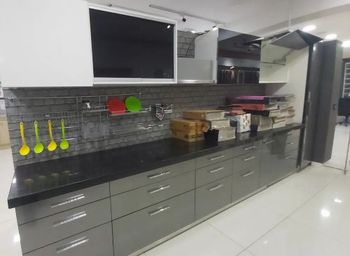 Modern Smart Modular Kitchen Style Antique Finish Rose Gold Warranty 1-5 Years Lock Type Mortise Lock Kitchen Shape - Rajratan Interior Solutions - India
