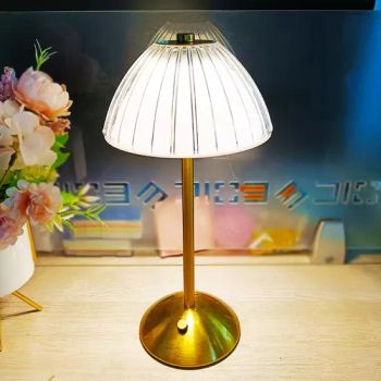 Home Decor Night Light for Kids Luxury Table Lamps Bedroom Lights Modern Table Lamp Reading Light - Zhongshan iluminize Lighting Co., Ltd. - China