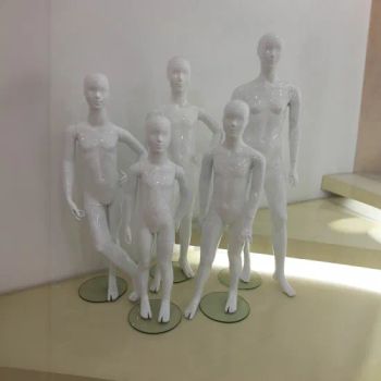 Simple-Care Fiberglass Mannequins for Busy Retail Environments - Suzhou Sigmetal Business Equipment Co., Ltd. - China