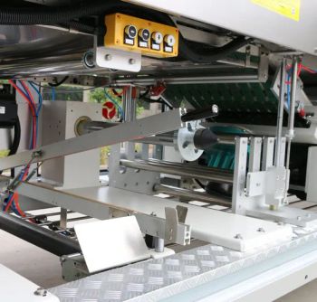 Intelligent Beverage equipment Auto packing machine High-speed Production Line/drink /water/bottle/beer/pure water/fruit/ juice bottle filling machine/conveyor - Beijing Y.C.T.D. Packaging Machinery Co., Ltd. - China