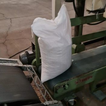 Crystal Sugar IC150 in 50kg bags FOB Santos Brazil Only in Container Load - Almaris International Trade - Brazil