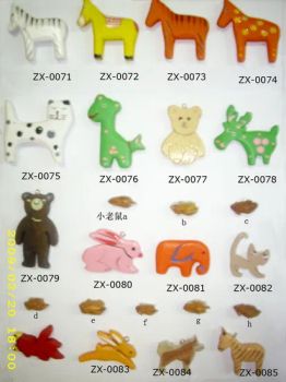 ZX01 Wood Beads Crafts ZX 1Y MOQ100 Usage Crafts Trademark zx Model NO. ZX01 - Zheng Xing Mu Zhu Factory - China