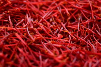 Iranian Saffron Super Negin Grade 1 - KIYASHA ARAZ - Iran