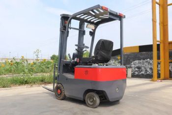 Heavy-Duty Four-Wheel Drive Diesel Forklift with Versatile Attachments - Shandong Ucarry Machinery Co., Ltd. - China