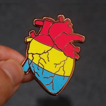 Wholesale Metal Human Red Heart Cartoon Pins Enamel Pins Buckle Anime Pins for Clothing and Hat - Zhongshan Peakeen Gifts Supply Chain Co., Ltd. - China