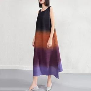 Customizable Miyake Vest Dress 2025 New Spring and Summer Gradient Loose Round Neck A-Line Long Skirt - Hangzhou Transion Apparels Co., Ltd. - China