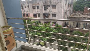 Balcony Glass Railing, Material: Mild Steel Color Silver Height 3 Feet Position Stairs I Deal In New Only Glass Color - Kanta Art Glass - India
