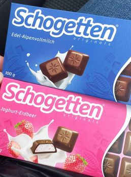 Buy Schogetten Chocolate With Smooth Milk Chocolate Flavor Crafted For Delicious Snacking And Special Celebrations - PLANETE COMMERCE - France