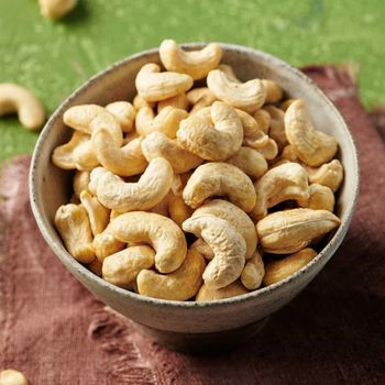 Organic Raw Dried Cashew Nuts Grade 1 Belgium Origin Box Packaging 24 Months Shelf Life from AGRONOVA Organic Raw Dried Cashew Nuts Grade 1 Belgium Origin Box Packaging 24 Months Shelf Life - AGRONOVA - United States