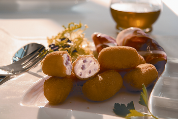 different type of croquettes and stuffed products as peppers and mussels- the price is for ham croquette for example - PRECOCINADOS GORENA. S.L. - Spain