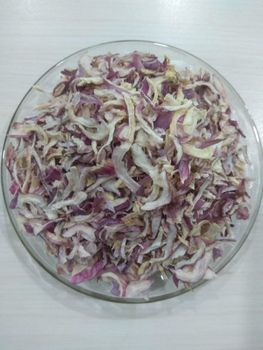 Dehydrated Onion Flakes Origin India Size Range 8-25 Texture Coarsely Chopped Flavor Great Flavor And Aroma Source 100%% Natural Directly From Farms - H&R International - India