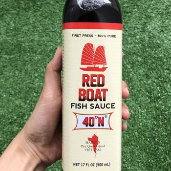 VIETNAM RED BOAT FISH SAUCE, VIETNAM ORIGIN, GOOD QUALITY (USED AS SPICES FOR FOOD IN ASIA, ,ETC.,) - FRESHGOODS GROUP - Vietnam