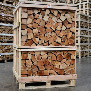 Beech Firewood built Clean Long Burning Performance perfect Indoor and Outdoor Heating Solutions Buy today Fast Delivery Premium Quality firewood ideal for efficient burning - wood traders - Poland