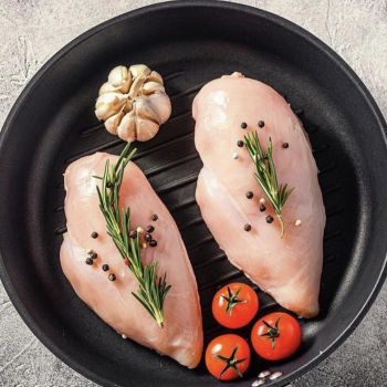 Frozen Chicken Breast Fillet from PT. Syahdu Sejahtera Makmur Frozen Chicken Breast Fillet - PT. Syahdu Sejahtera Makmur - Indonesia