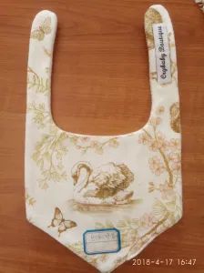 Cotton Fringed U Shape Baby Bibs - WEIFANG YIPPEE TEXTILE TECHNOLOGY CO., LTD. - China
