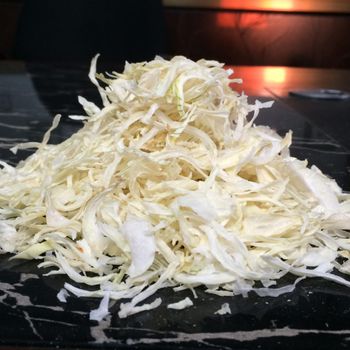 High-Quality Wholesale White Onion Flakes – Pure Dehydrated Onion Flakes for Cooking, Spice Manufacturing, Food Processing, Seasonings, Ready Meals, Sauces, and Bulk Commercial Supply with Custom Packaging and Global Export Services - agroturaspzoo - Poland