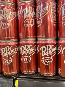Dr Pepper Refreshing Soft Drink Excellent Quality Wholesale Price Rich Flavor Perfect Everyday Beverage Choice - PLANETE COMMERCE - France