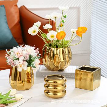 Decoration Wholesale Nordic Vase Ceramic Unique Gift Electroplating Ceramic & Porcelain Vases for Home Decor - Xiamen Athome Household Products Co., Ltd. - China