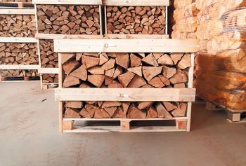 FIREWOOD / High Quality Kiln Dried Firewood Oak Firewood from Smart Agri GmbH FIREWOOD / High Quality Kiln Dried Firewood Oak Firewood - Smart Agri GmbH - Germany