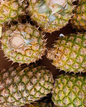 GOLDEN YELLOW DEL MONTE FRESH PINEAPPLES SUITABLE FOR FRESH CONSUMPTION 10kg,15Kg Cartons On SALE - Sosa Merchant Solutions - Austria