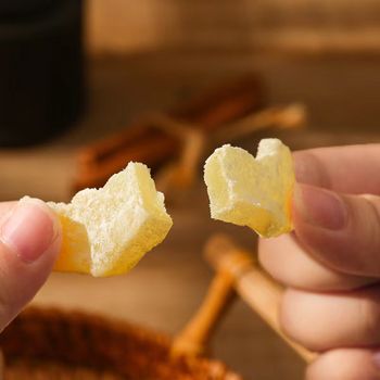 healthy food snacks Low temperature vacuum fried dry Dried Fruit dried Hami melon cantaloupe - Shantou Chenghai District Qidian Food Factory - China