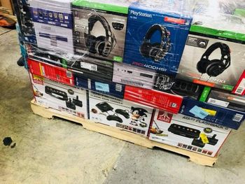 Discount Price Liquidation Pallets Gaming Consoles And Accessories Bulk Supply - MASI TRADING GMBH - Germany