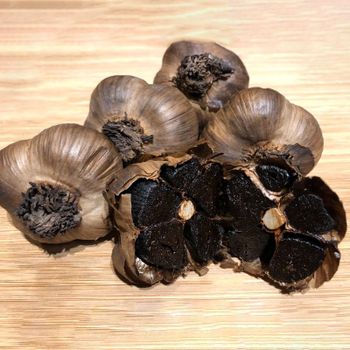 black garlic from Asif black garlic - Asif - Pakistan