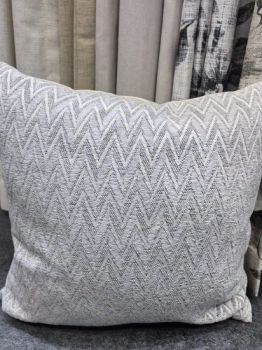 Jacquard Weaving Cushion Covers Back with Velvet - Ningbo Yuqi Textile Co., Ltd. - China
