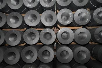 High-Purity Graphite Electrodes Made in China Meet Demanding Steelmaking Needs - Hebei Tuonai New Material Co., Ltd - China