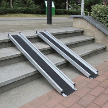 4FT Simple and Easy Lightweight Aluminium Telescopic Wheelchair Portable Car Ramps - NANJING AISHUN GREEN TECHNOLOGY CO., LTD. - China