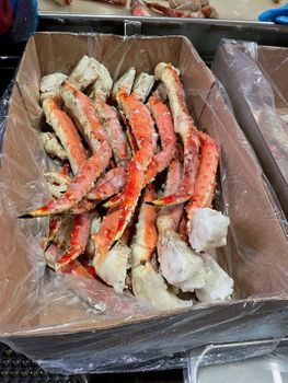 Frozen King Crab Legs Flavor Profile Sweet, Rich, Light Brine, Succulent Packaging Options 1 Lb, 2 Lbs, 3 Lbs, 4 Lbs, 6 Lbs, 10 - Hasses Fisk Trading Company  - United Kingdom