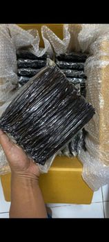 Vanilla Bean Origin Indonesia Aftertaste Caramel Aroma Type Fruity Floral Harvesting Method Manual Color Dark Brown To Black - CV. Sekawan Cipta Dinar - Indonesia
