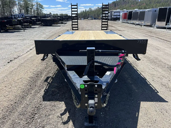 2024 Diamond C 8.5×20 20K Deckover Equipment Trailer w/ 72” Flip-Knee Ramps - senesie mfg llc - United States