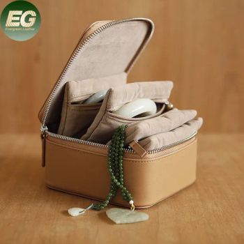 Ea041 Custom Ring Bracelet and Watch Display Case Organizer Leather Storage Boxes Wholesale Portable Travel Necklace Luxury Jewelry Box - Guangzhou Evergreen Leather Goods Co., Ltd. - China