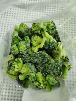 IQF Frozen Broccoli Grade A Color Green Technique IQF Texture Tender Size 3-5 Cm, 3-5CM Ice Coverage 5%-15% Crop Type Winter Crop - Shandong guohai Imports and exports Co., ltd - China