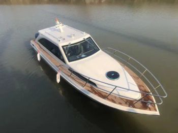 Fiberglass Luxury Yacht Boat with Dual YAMAHA 150HP Motor for Coastal and Inland Lake - WUXI FUNSOR MARINE EQUIPMENT CO., LTD. - China