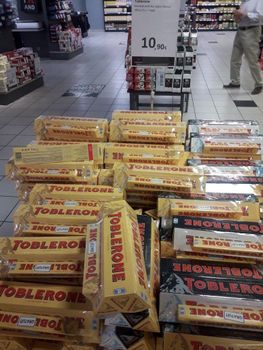 Best Price Toblerone Milk Chocolate Candy Bars with Honey and Almond Nougat 20 x 3.52 oz Bars Ideal Sweet Snack from PLANETE COMMERCE Best Price Toblerone Milk Chocolate Candy Bars with Honey and Almond Nougat 20 x 3.52 oz Bars Ideal Sweet Snack - PLANETE COMMERCE - France
