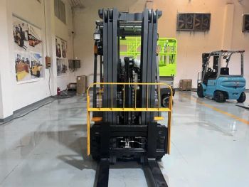 2.5ton Gasoline/Lpgforklift Truck for Warehouse, Logistics and Other Scenarios - Jiangsu Gather Power Industry Co., Ltd. - China