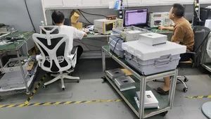 CE RoHS Certified 5g/4G/3G/2g Signal Repeater High Gain RF Fiber Optical Amplifier for Office Building Underground Garage Mall - Bridge Components (Shenzhen) Co., Limited - China