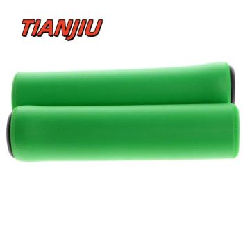 Bicycle Handlebar Grips Sponge Cycling Grips Sample Yes Origin China Trademark OEM Material Rubber Color as Require HS Code - Xingtai Tianjiu Bicycle Parts Co., Ltd - China
