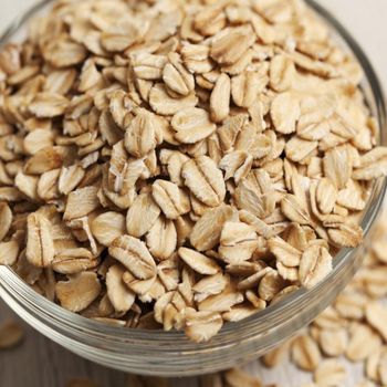 Natural Oats Wholesome Whole Grain Resource For Breakfast Foods Nutritional Recipes And Grain Based Preparations - TOSOH INTERNATIONAL - South Africa