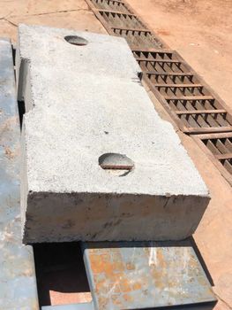 Precast Concrete Slabs Color Any Shape Rectangle Material Concrete Coverage Area 900x600 Thickness 100/150/200mm Size - Sieg Pavers Private Limited - India