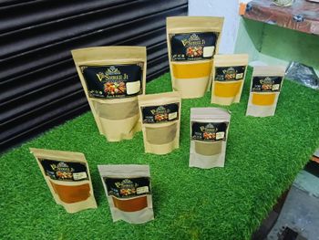 Premium-quality Indian spices (Turmeric Powder, Red Chilli Powder, Coriander Powder, Cumin Powder) - VSHREEJI ENTERPRISES - India