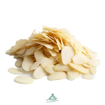 Nut healthy snack offer for wholesale 3 kg blanched almonds in vacuum bag for b2b - D.A.R. S.R.L. - Italy