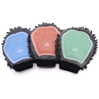 OEM ODM Small Animals Pet Grooming Brushes Household Cleaning Silicone Pet Bath Drying Massage Comb for Pet Shampoo Brushing - Xiamen Newtop Material Company - China