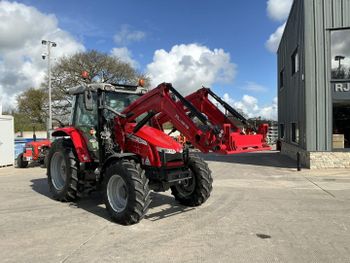 Massey Ferguson 5710S Dyna4 Tractor (ST26213) from EcoRoma GmbH Massey Ferguson 5710S Dyna4 Tractor (ST26213) - EcoRoma GmbH - Germany