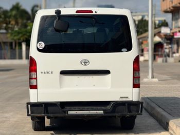 Comfortable Toyota Hiace Fairly Used Passenger Van Ready To Drive No Work Needed Low Price High Value from Smart Agri GmbH Comfortable Toyota Hiace Fairly Used Passenger Van Ready To Drive No Work Needed Low Price High Value - Smart Agri GmbH - Germany